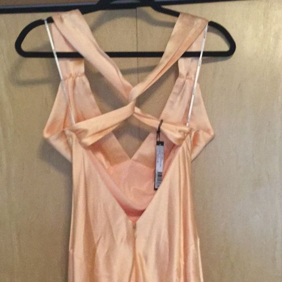 Issue NY Sleeveless Criss-Cross Open-Back Long - Picture 7 of 12